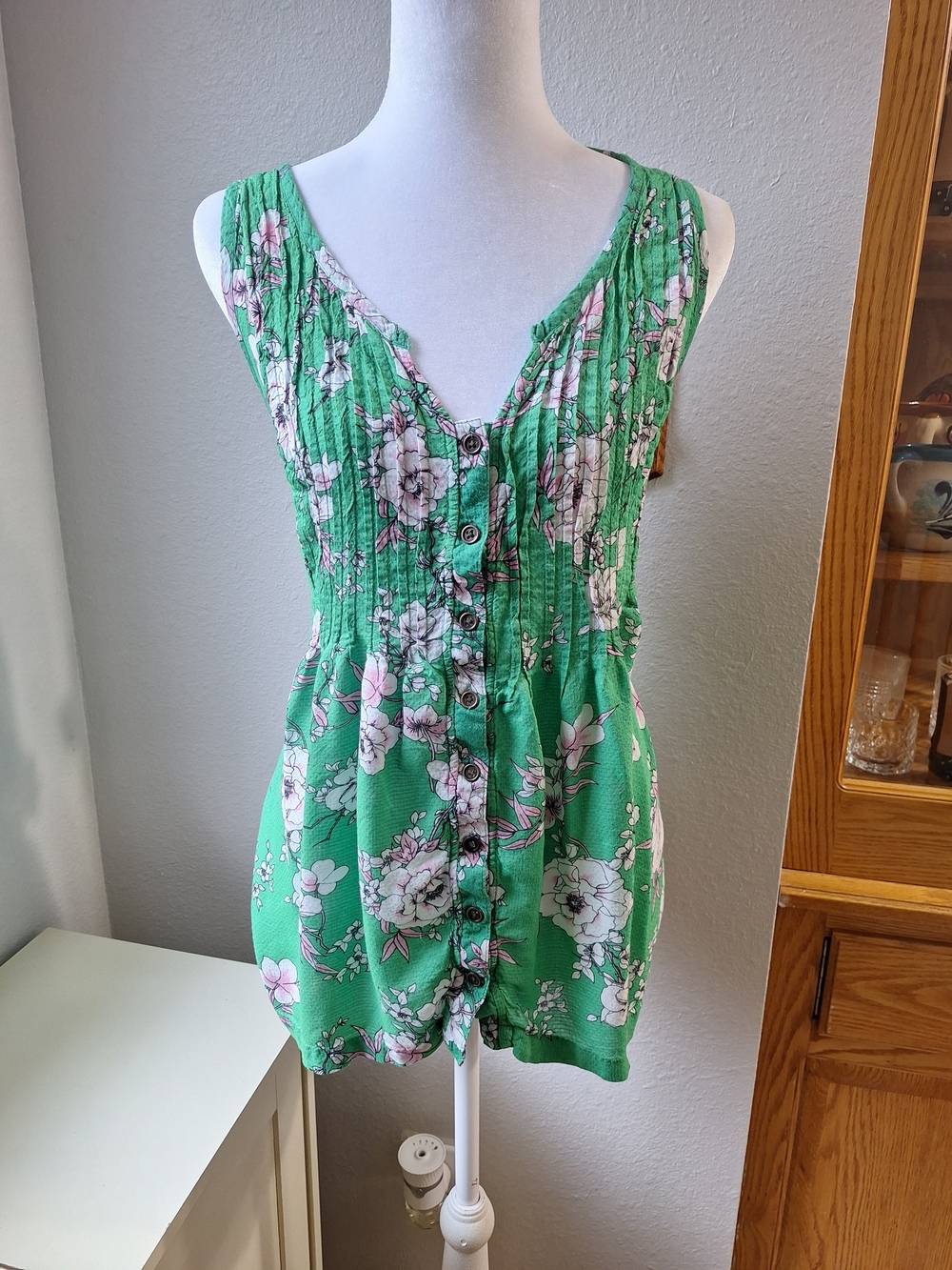torrid Green Floral Button-Front Tank Top